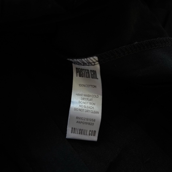 Poster Grl x Dolls Kill Black Pleated Mini Skirt – Size Large (NWT) - Picture 6 of 8